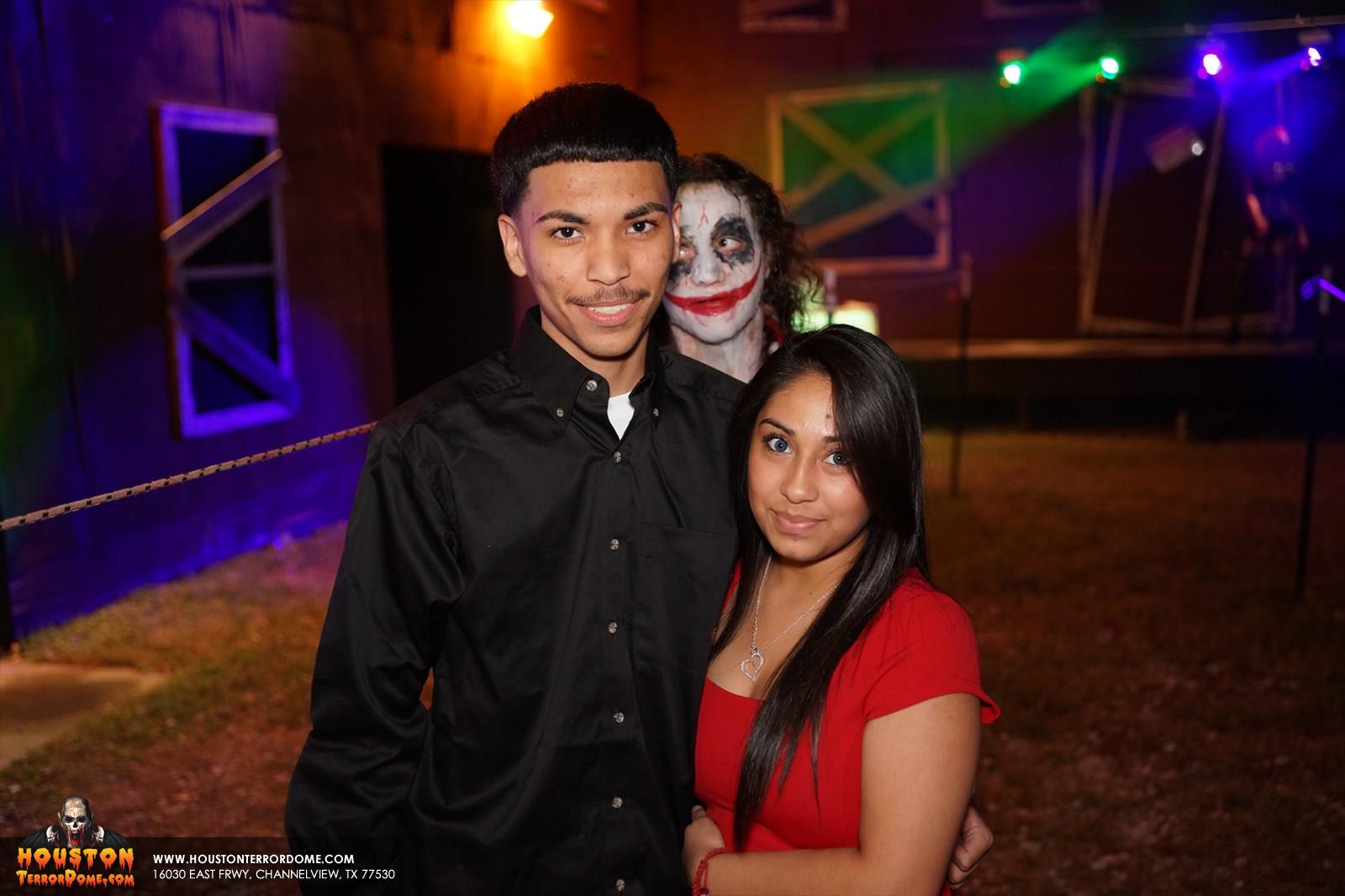 The Joker Photo Bombing a couple at the Houston Terror Dome Haunted House